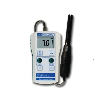 Milwaukee MW802 hordozható pH, vezetőképesség és TDS mérő