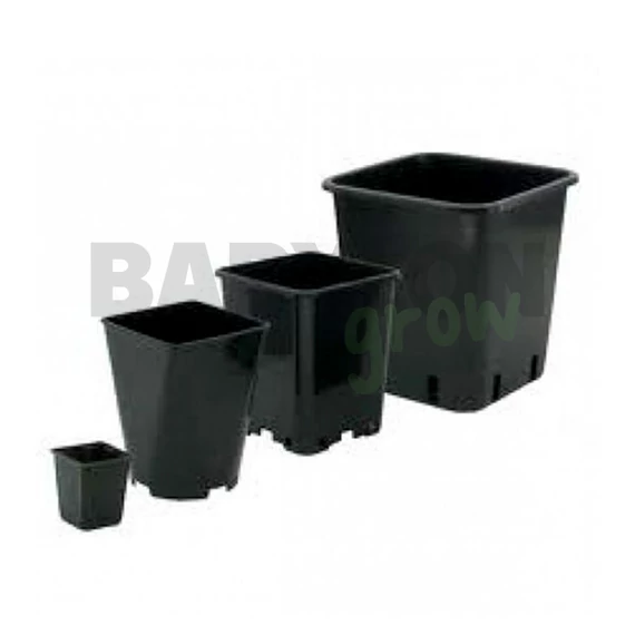 Műanyag cserép (szögletes) 17