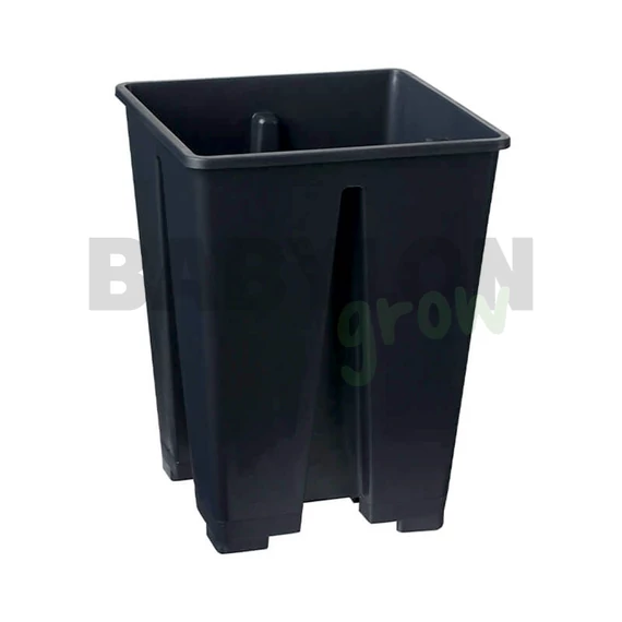 Műanyag cserép (szögletes) 12x12x13 cm 1,5 liter